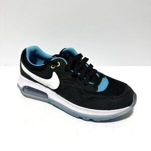 Nike Air max Motif Trainers Size 5.5 M Big Kid